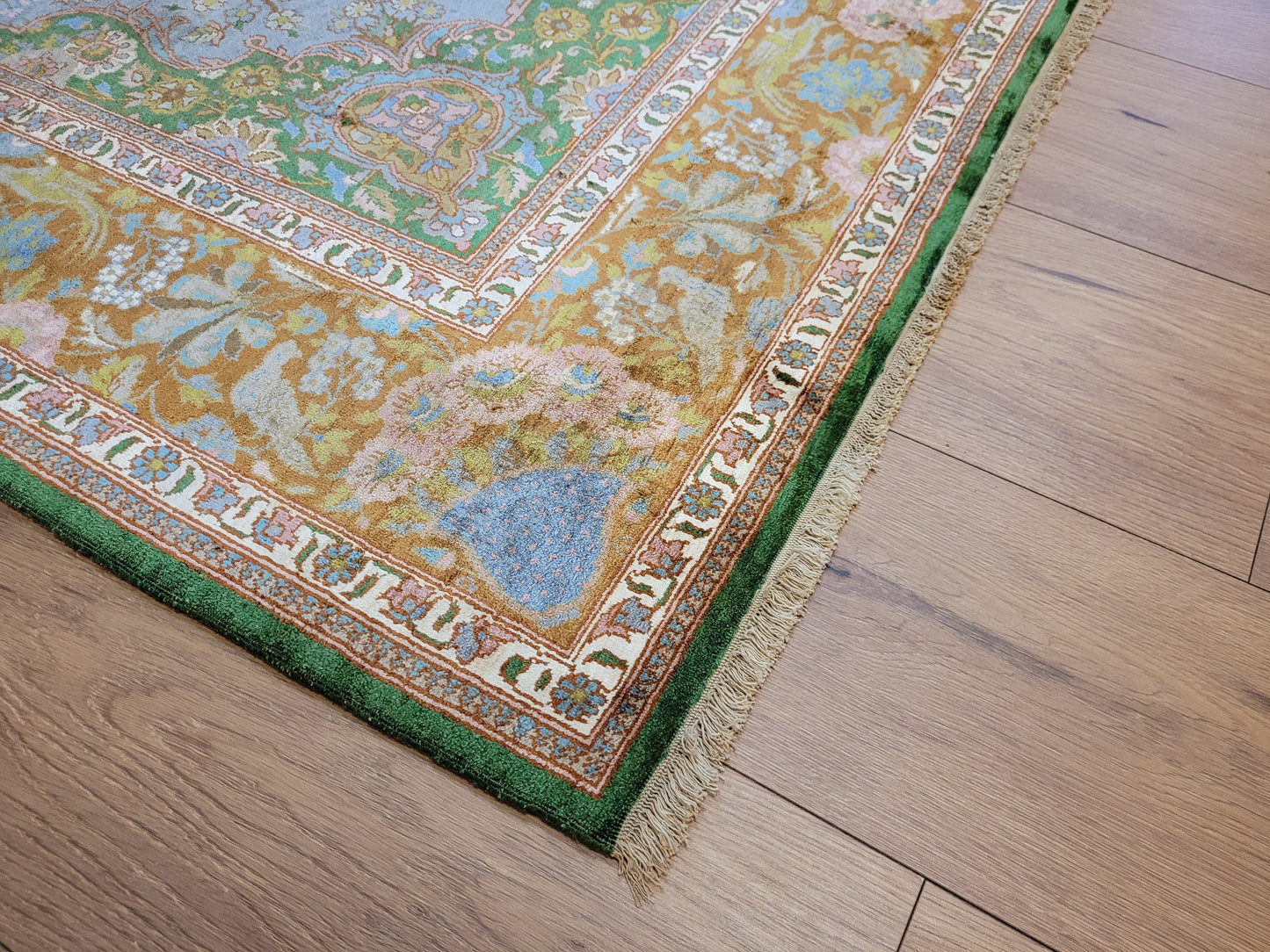 Kaschmir Teppich Naturseide feine Handknüpfung florales Design