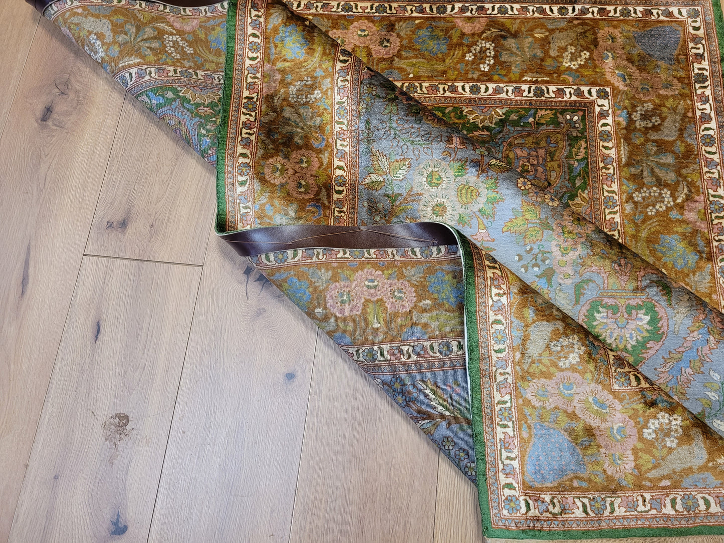 Kaschmir Teppich Naturseide feine Handknüpfung florales Design