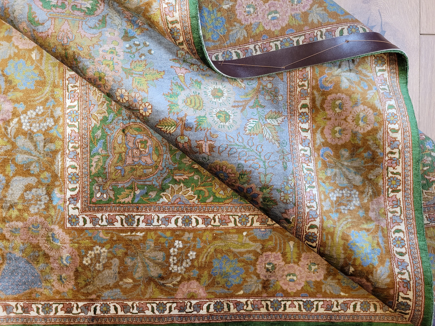 Kaschmir Teppich Naturseide feine Handknüpfung florales Design