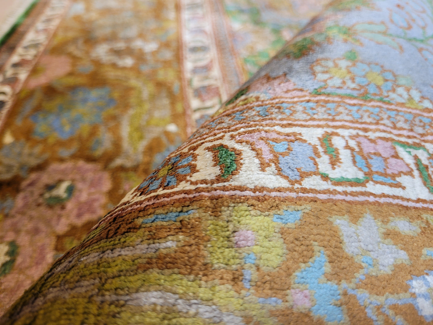 Kaschmir Teppich Naturseide feine Handknüpfung florales Design