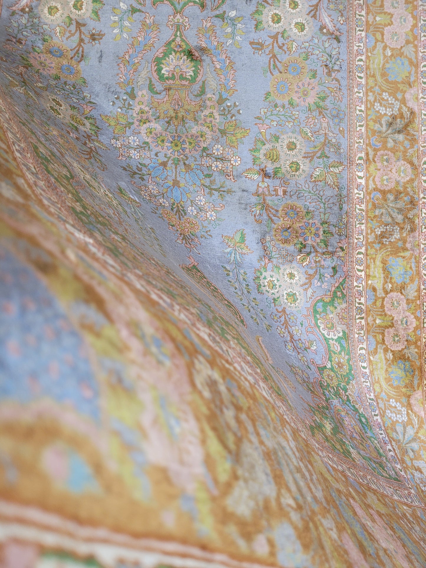 Kaschmir Teppich Naturseide feine Handknüpfung florales Design