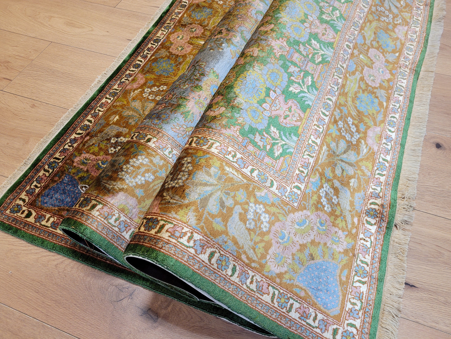 Kaschmir Teppich Naturseide feine Handknüpfung florales Design