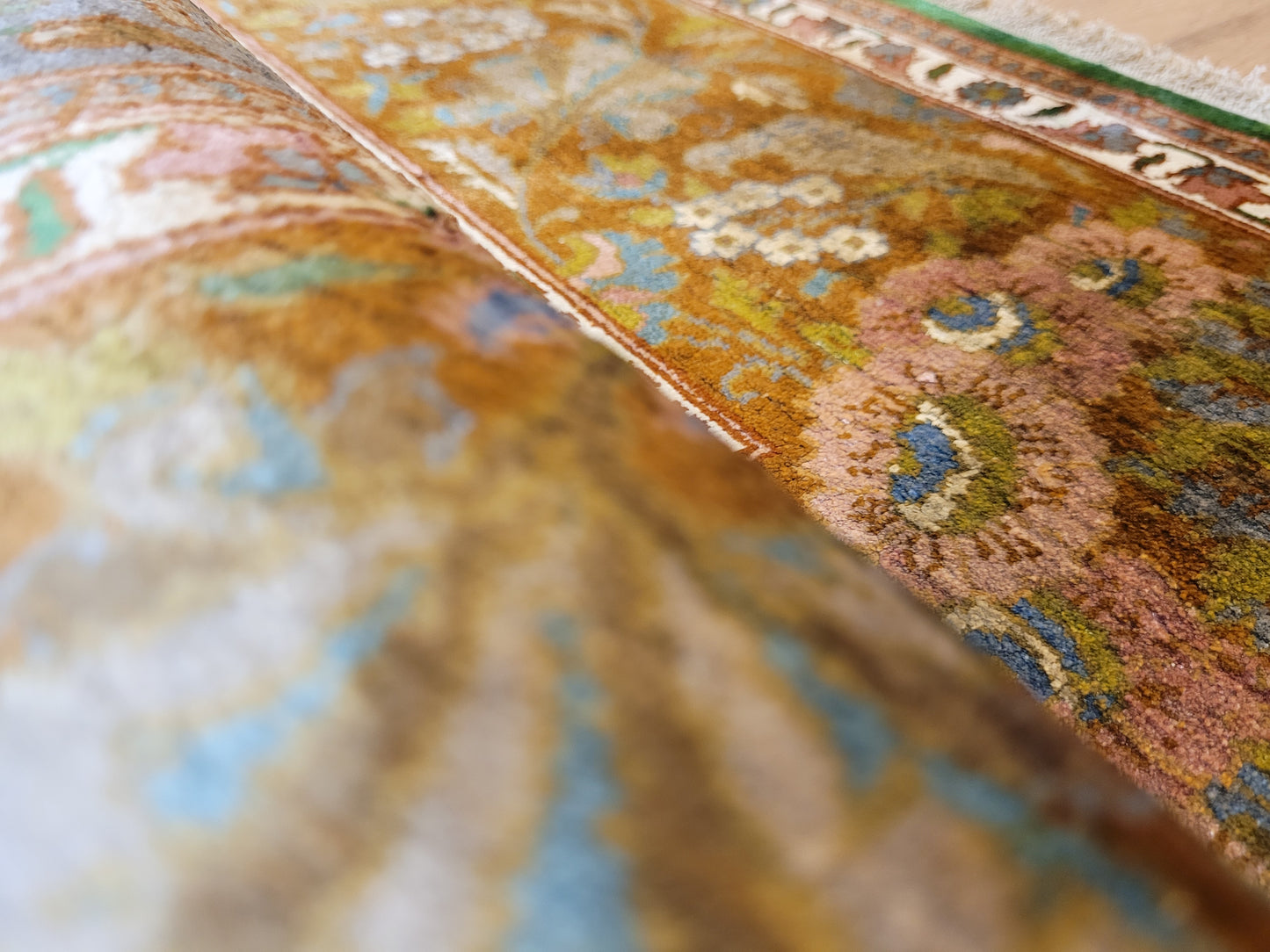 Kaschmir Teppich Naturseide feine Handknüpfung florales Design