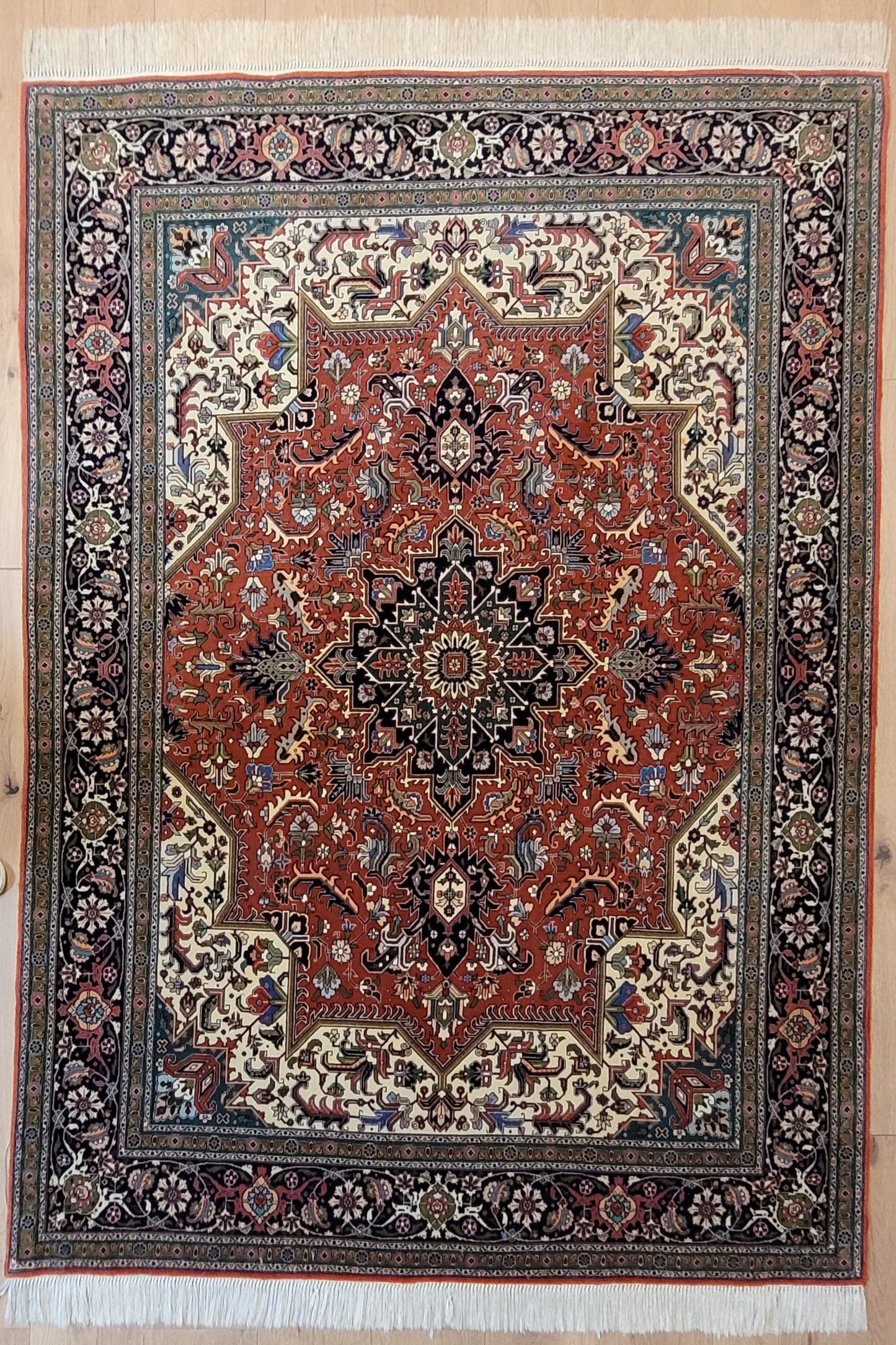 Täbriz Teppich Korkwolle auf Seide feine Handknüpfung Medaillon