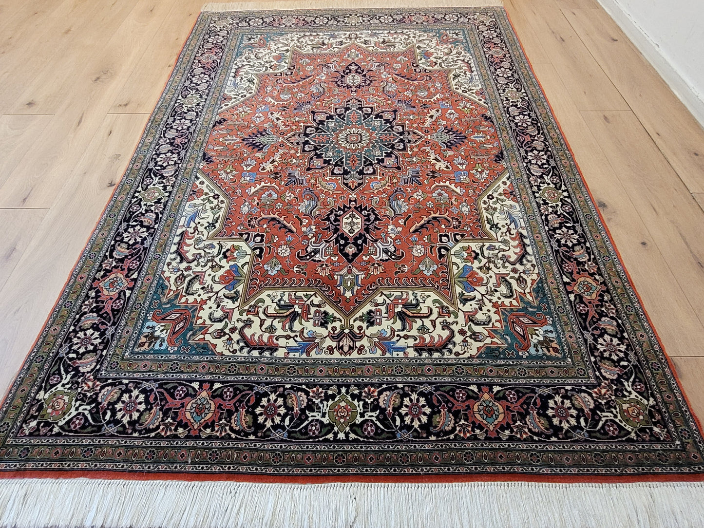 Täbriz Teppich Korkwolle auf Seide feine Handknüpfung Medaillon