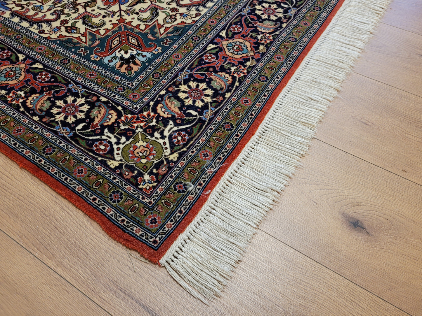 Täbriz Teppich Korkwolle auf Seide feine Handknüpfung Medaillon