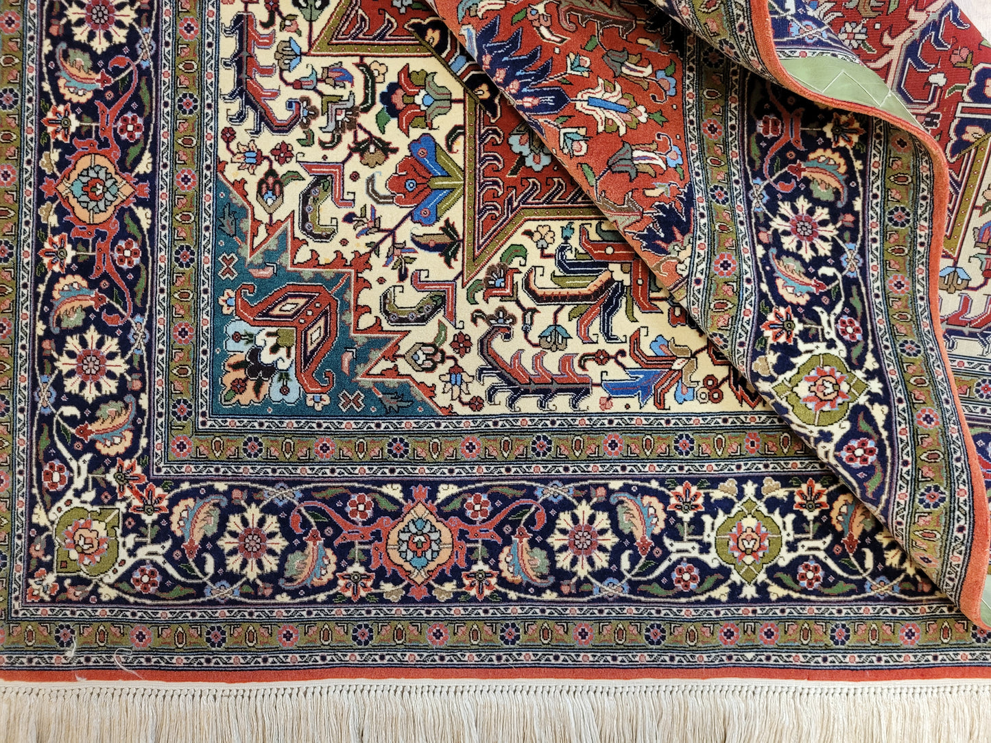 Täbriz Teppich Korkwolle auf Seide feine Handknüpfung Medaillon