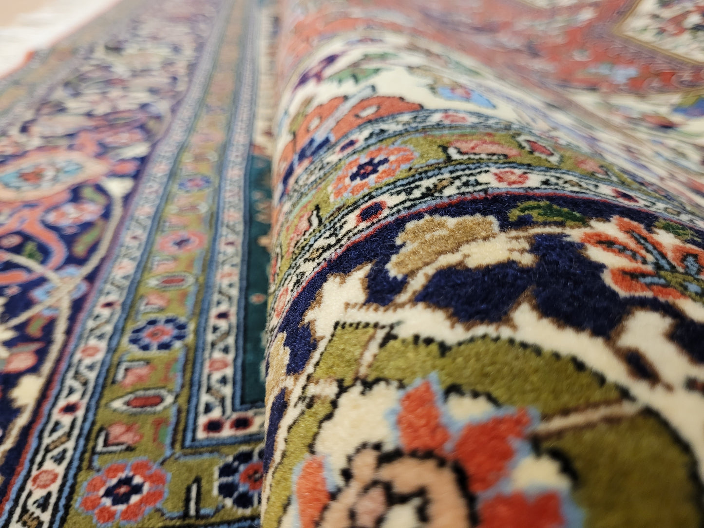 Täbriz Teppich Korkwolle auf Seide feine Handknüpfung Medaillon