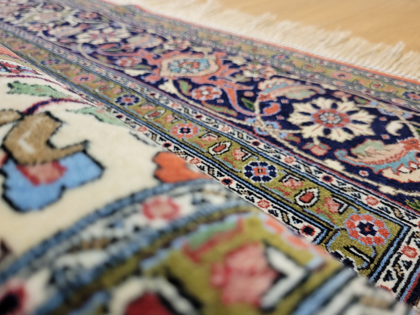 Täbriz Teppich Korkwolle auf Seide feine Handknüpfung Medaillon