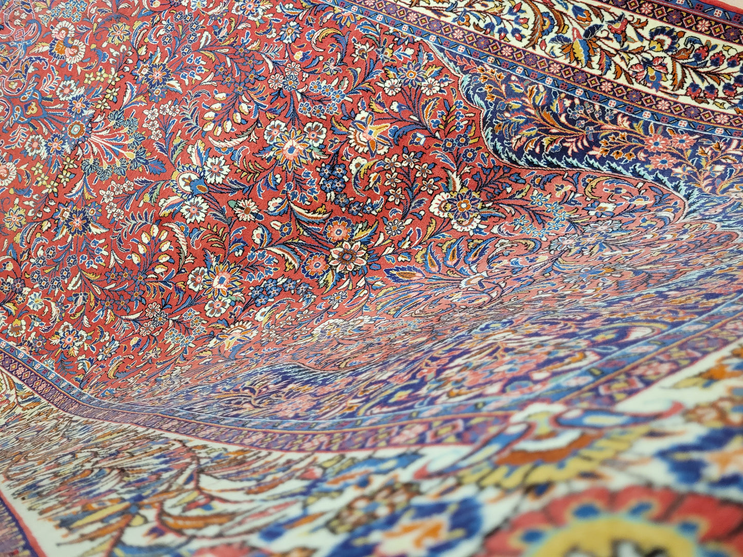 Sarough Teppich Korkwolle feine Handknüpfung florales Design