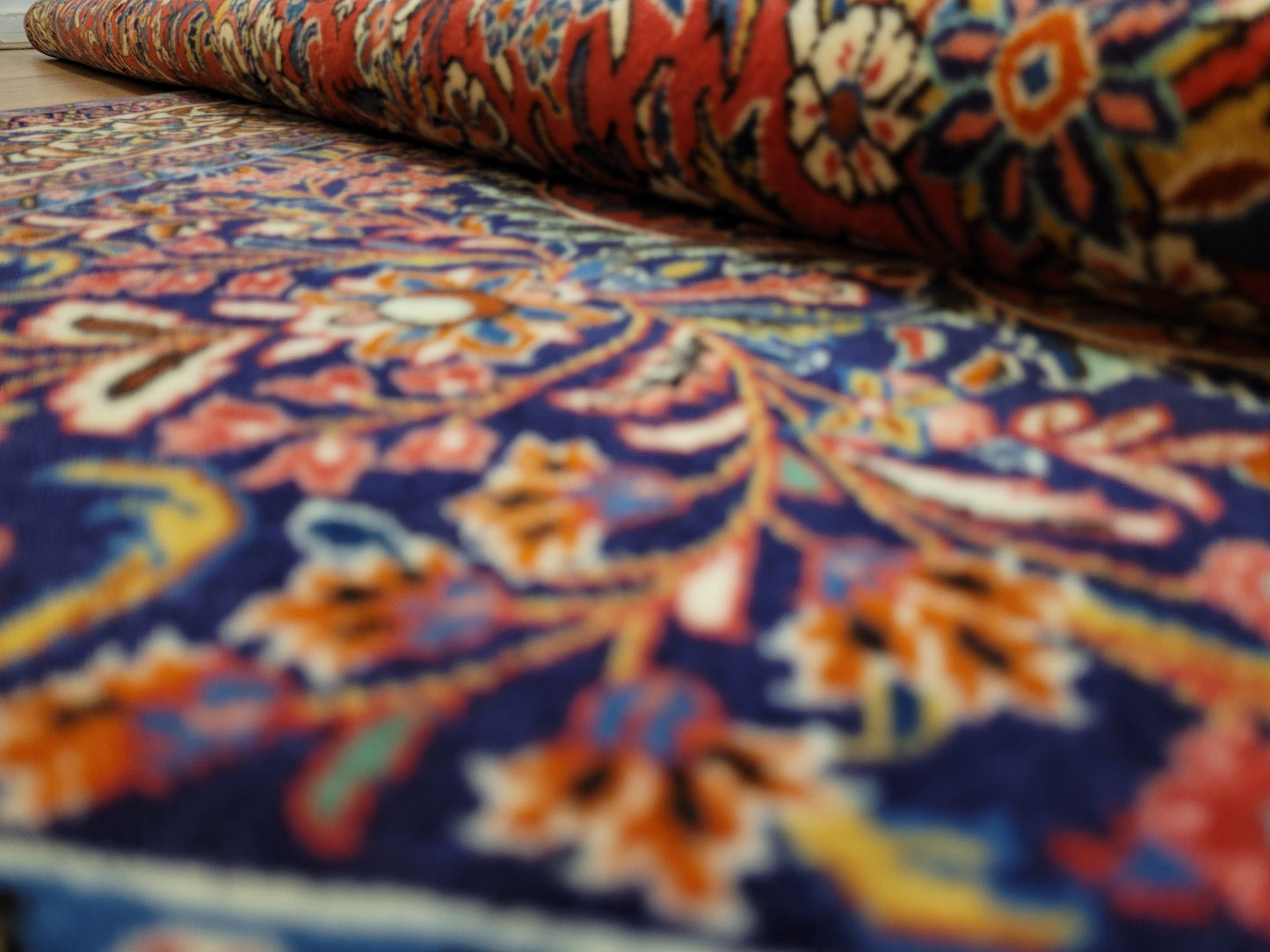 Sarough Teppich Korkwolle feine Handknüpfung florales Design