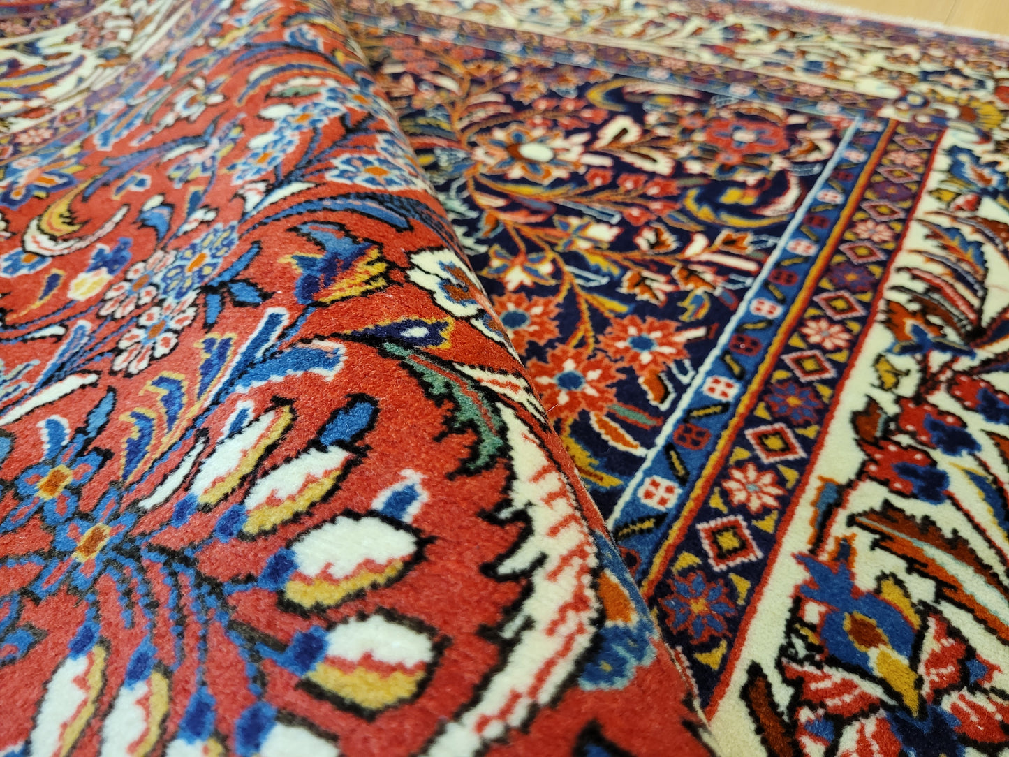 Sarough Teppich Korkwolle feine Handknüpfung florales Design