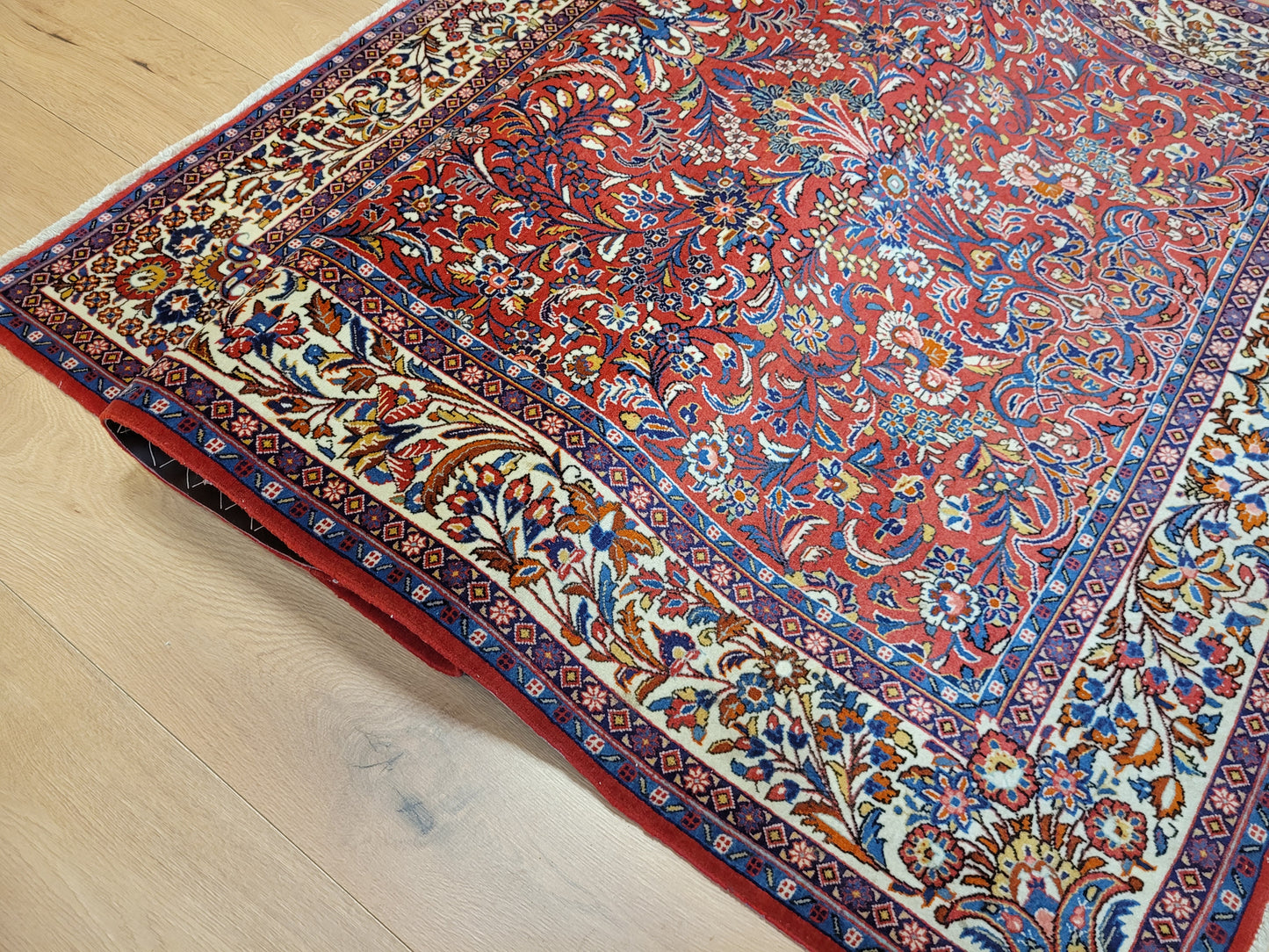 Sarough Teppich Korkwolle feine Handknüpfung florales Design