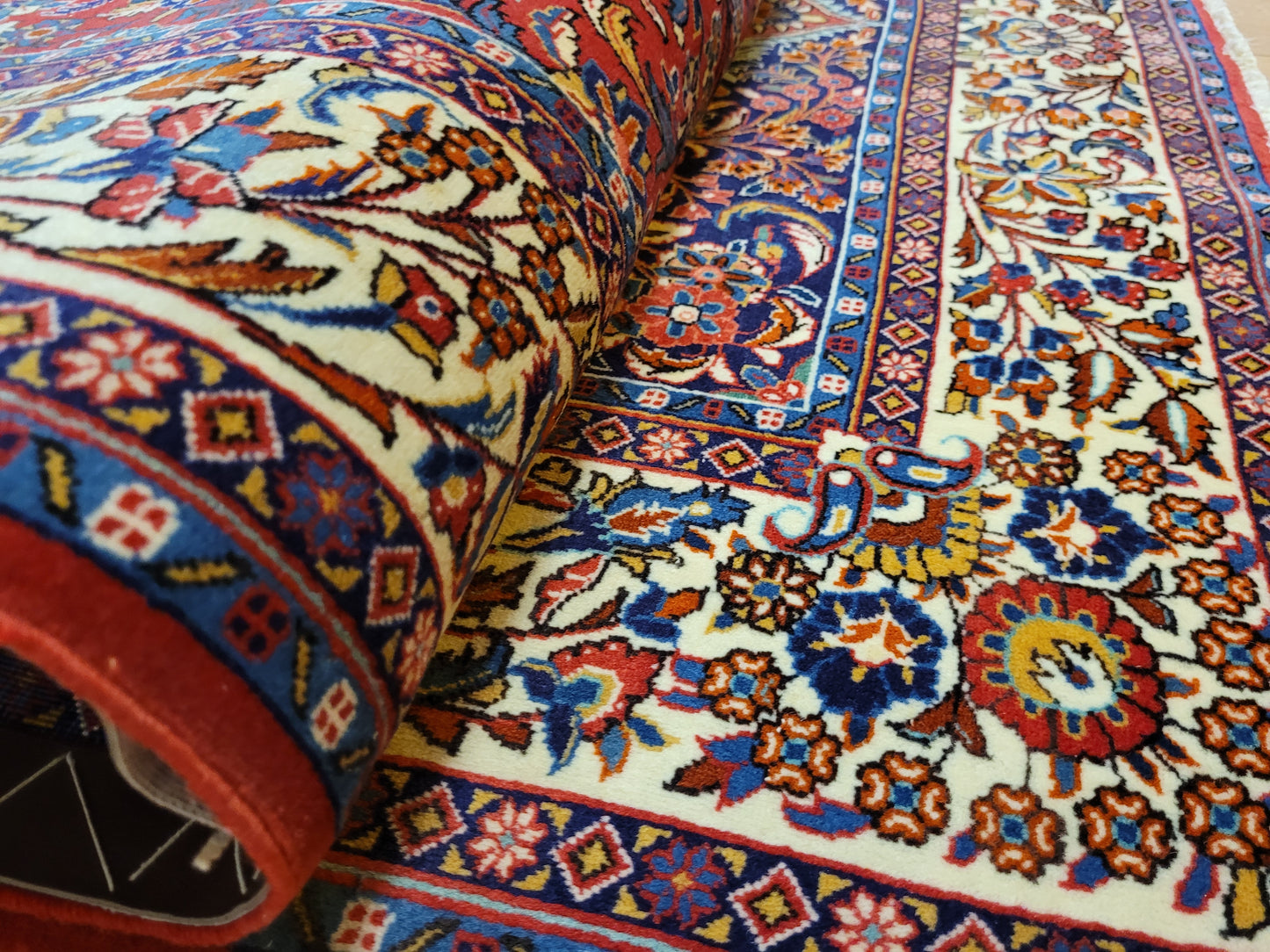 Sarough Teppich Korkwolle feine Handknüpfung florales Design