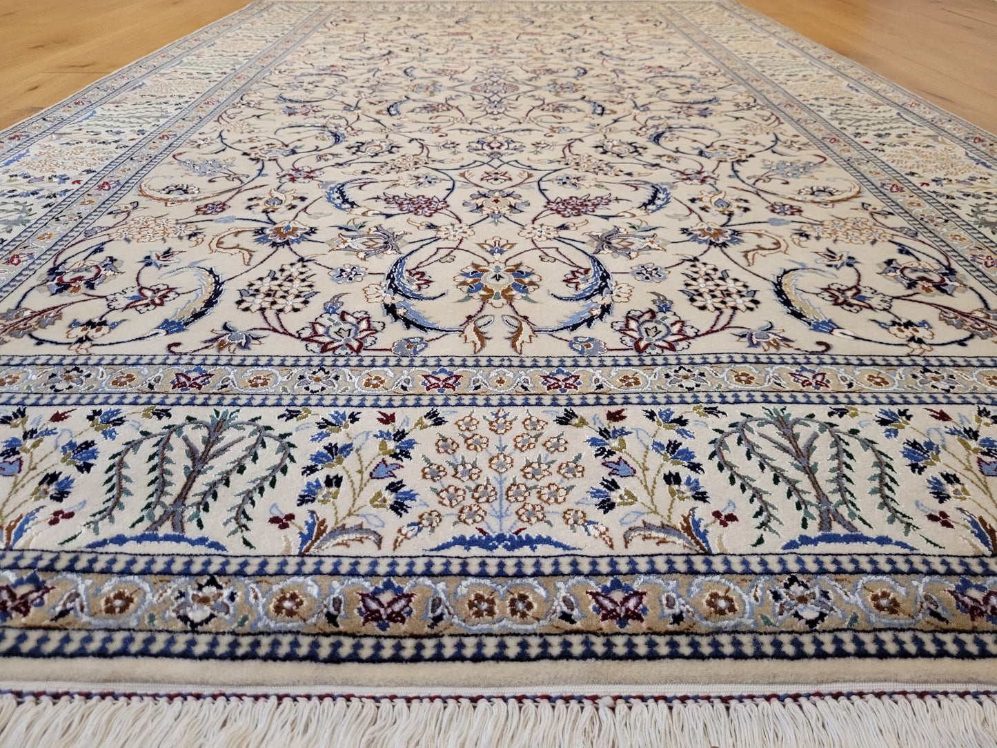 Nain Teppich Korkwolle mit Seide feine Handknüpfung cremeblau