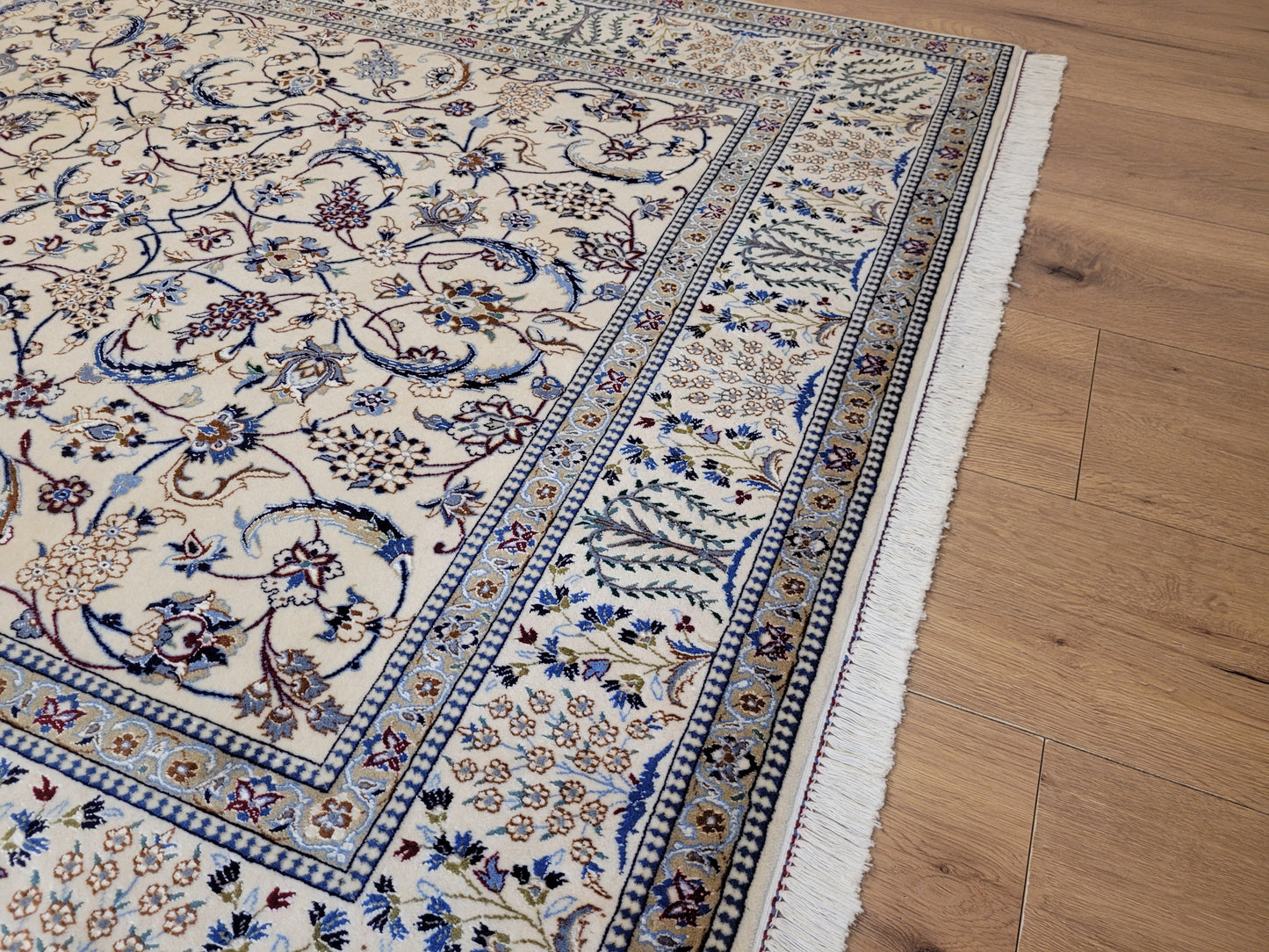 Nain Teppich Korkwolle mit Seide feine Handknüpfung cremeblau