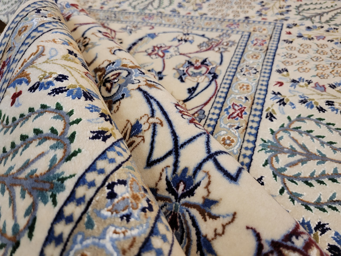 Nain Teppich Korkwolle mit Seide feine Handknüpfung cremeblau