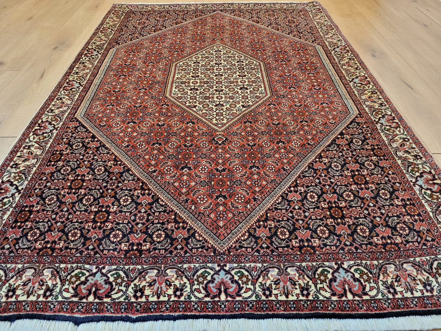 Bidjor Teppich Korkwolle feine Handknüpfung geometrisches Design