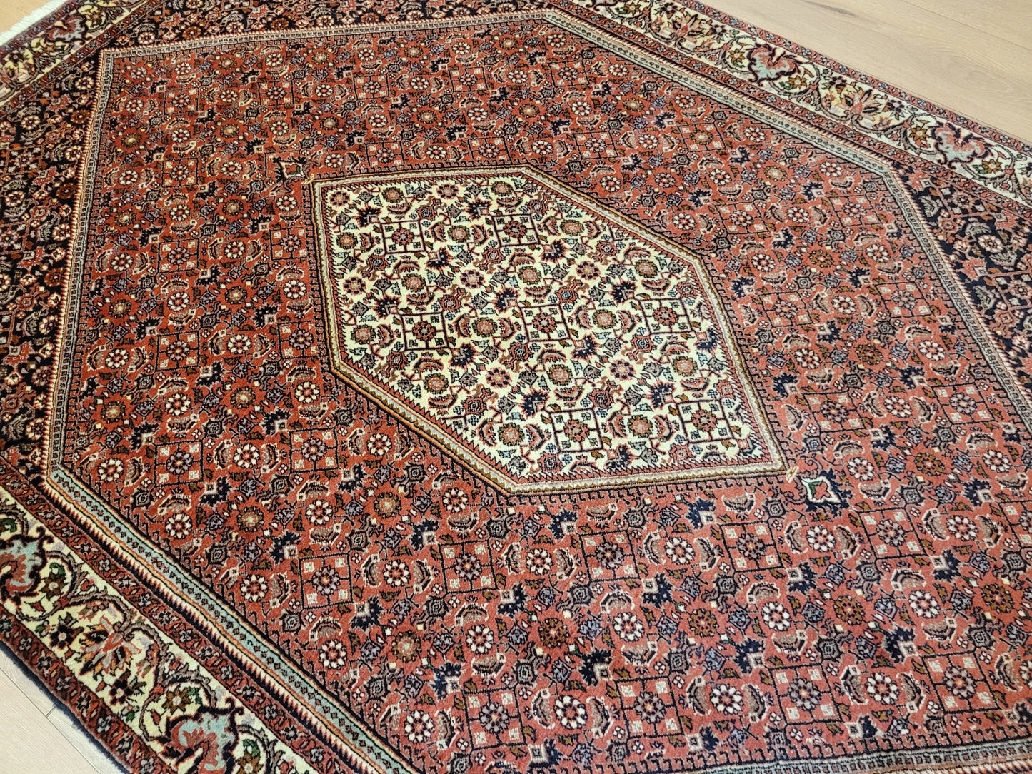 Bidjor Teppich Korkwolle feine Handknüpfung geometrisches Design