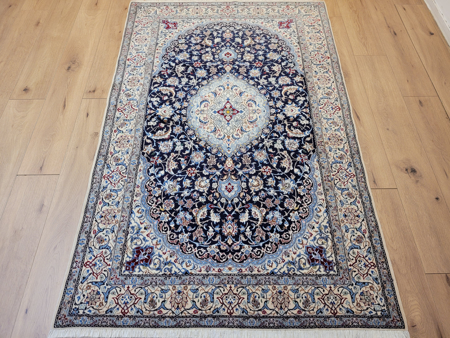 Nain Teppich Korkwolle mit Seide feine Handknüpfung