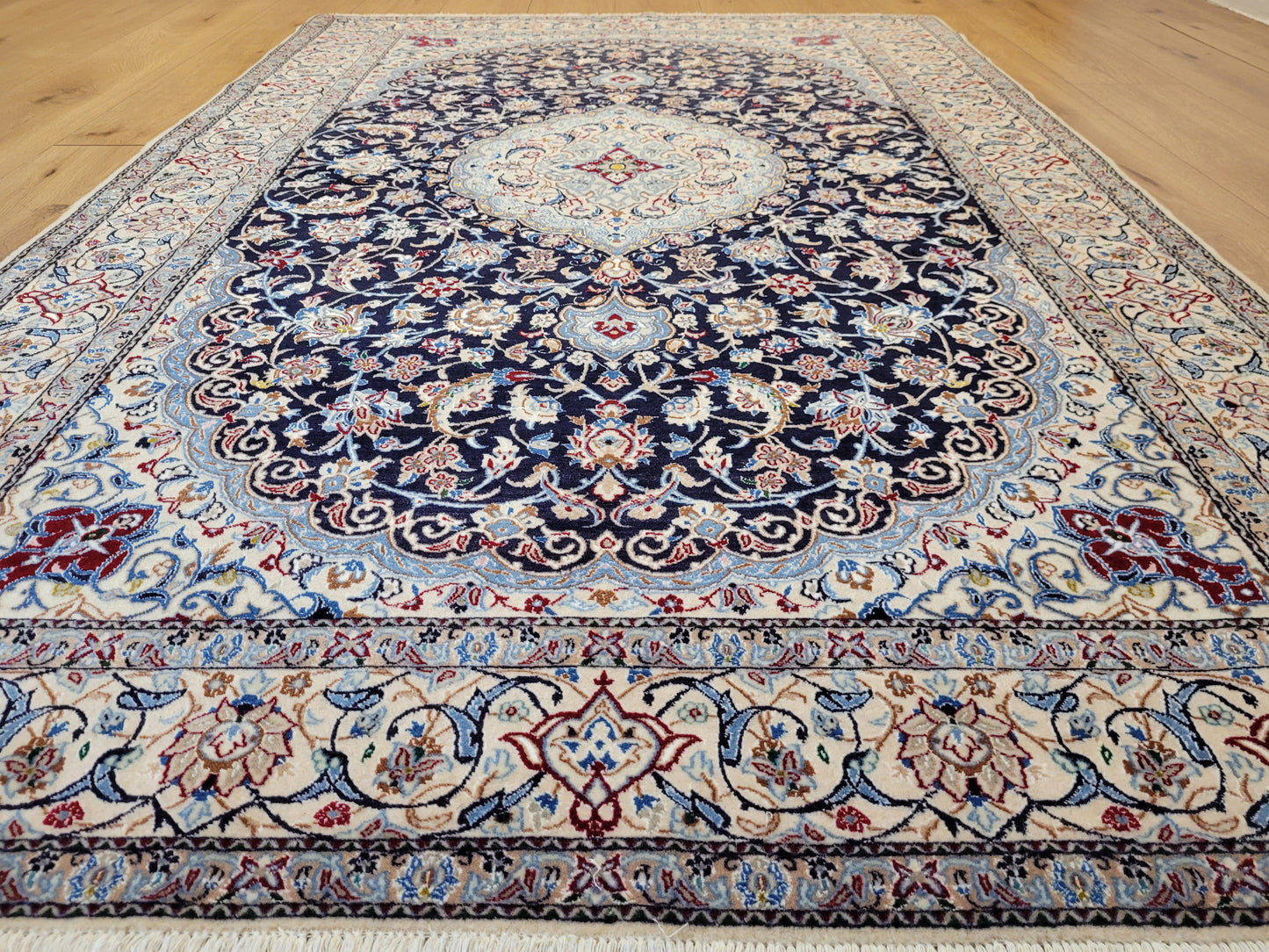 Nain Teppich Korkwolle mit Seide feine Handknüpfung