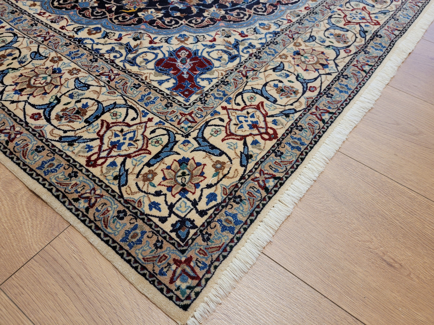 Nain Teppich Korkwolle mit Seide feine Handknüpfung