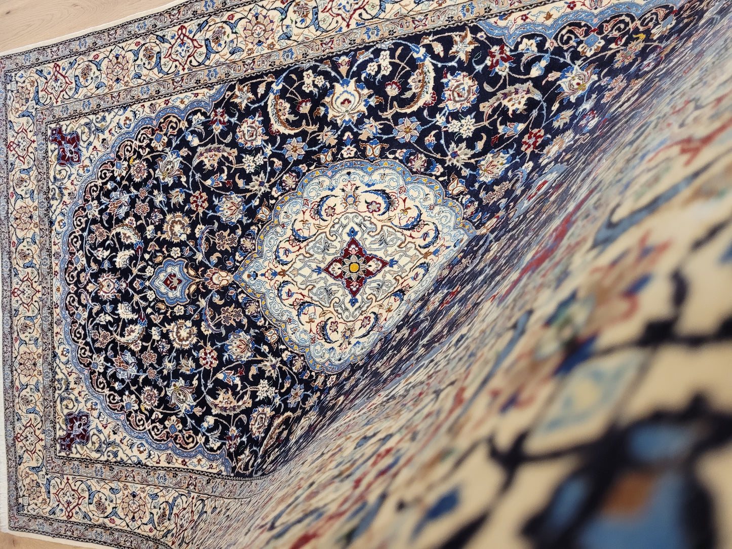 Nain Teppich Korkwolle mit Seide feine Handknüpfung