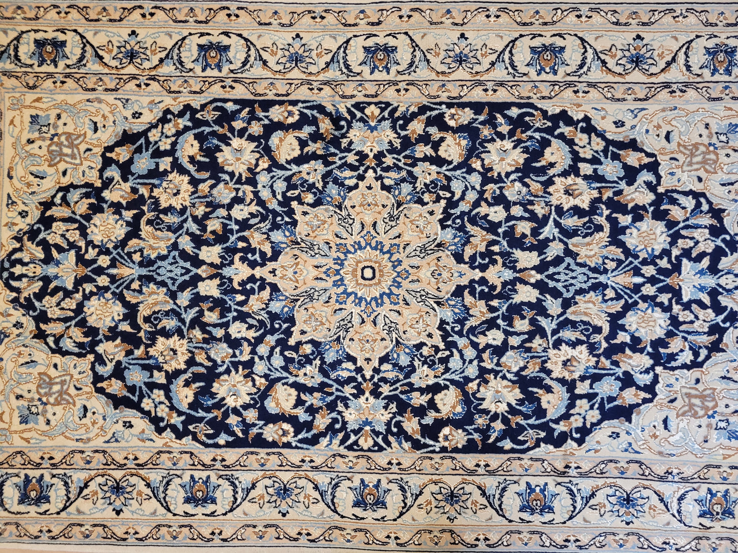 Nain Teppich Korkwolle mit Seide feine Handarbeit