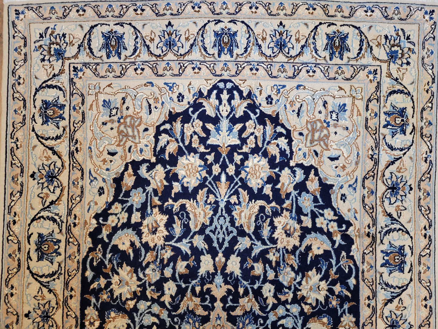 Nain Teppich Korkwolle mit Seide feine Handarbeit