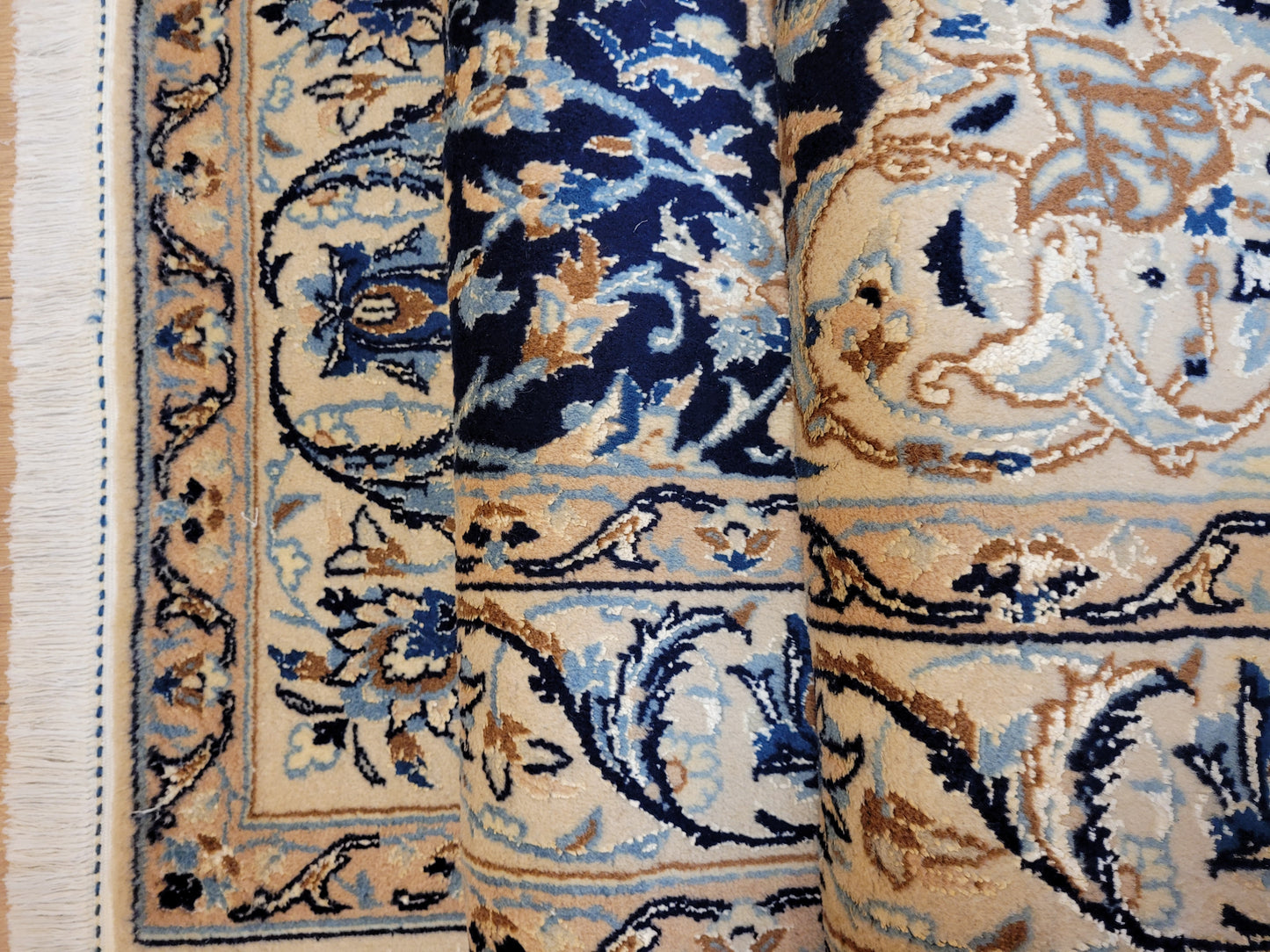 Nain Teppich Korkwolle mit Seide feine Handarbeit