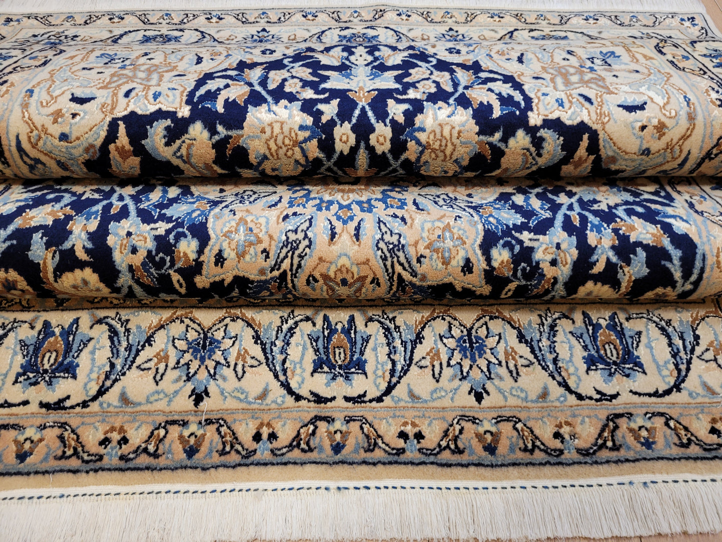 Nain Teppich Korkwolle mit Seide feine Handarbeit