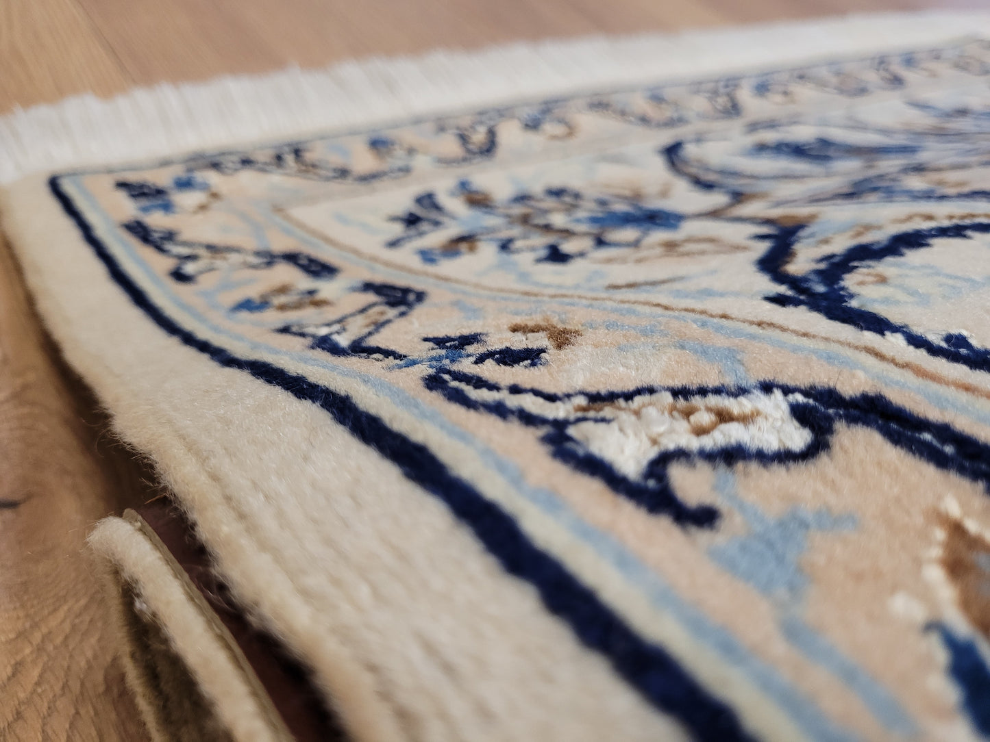 Nain Teppich Korkwolle mit Seide feine Handarbeit