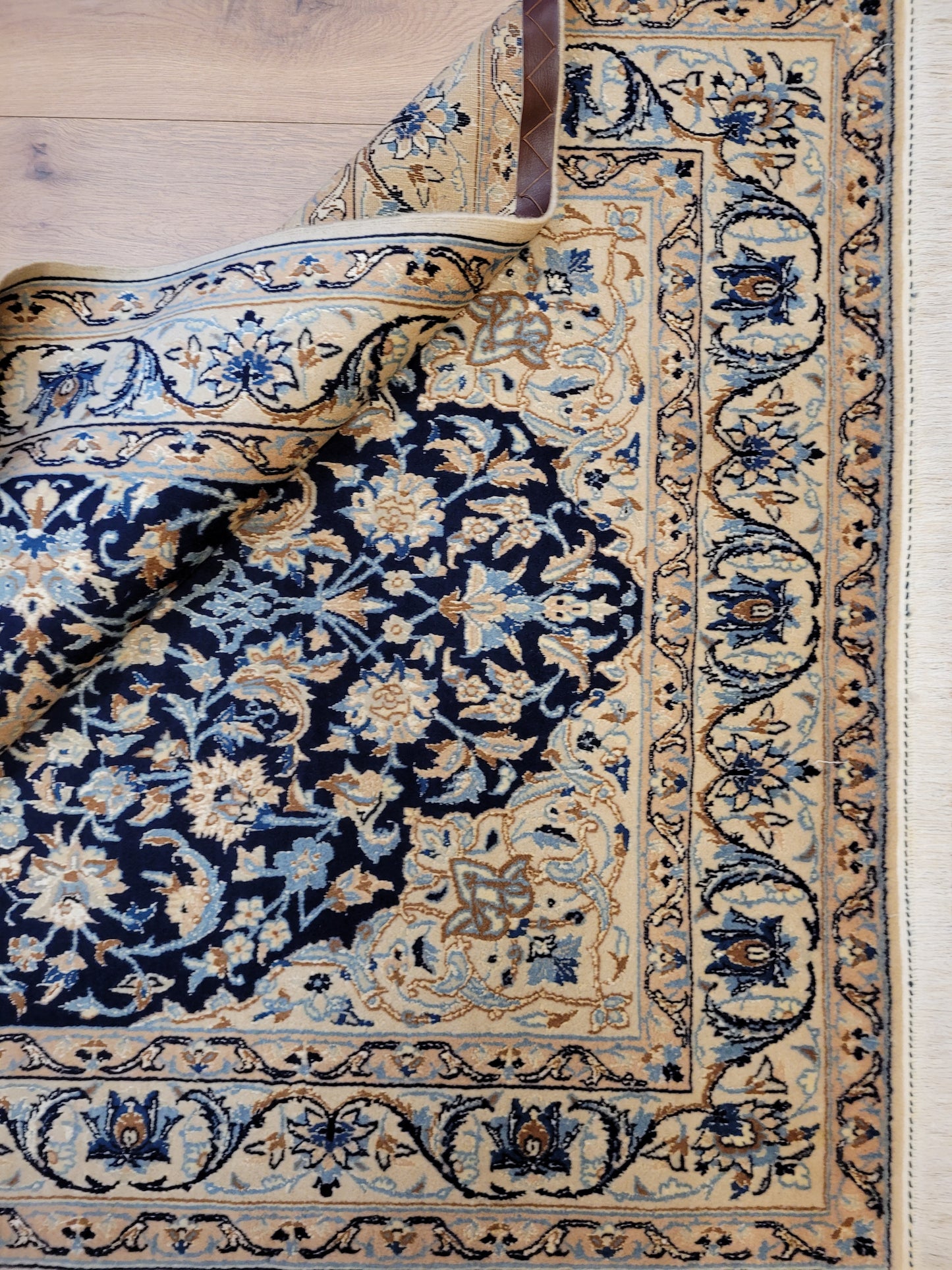 Nain Teppich Korkwolle mit Seide feine Handarbeit