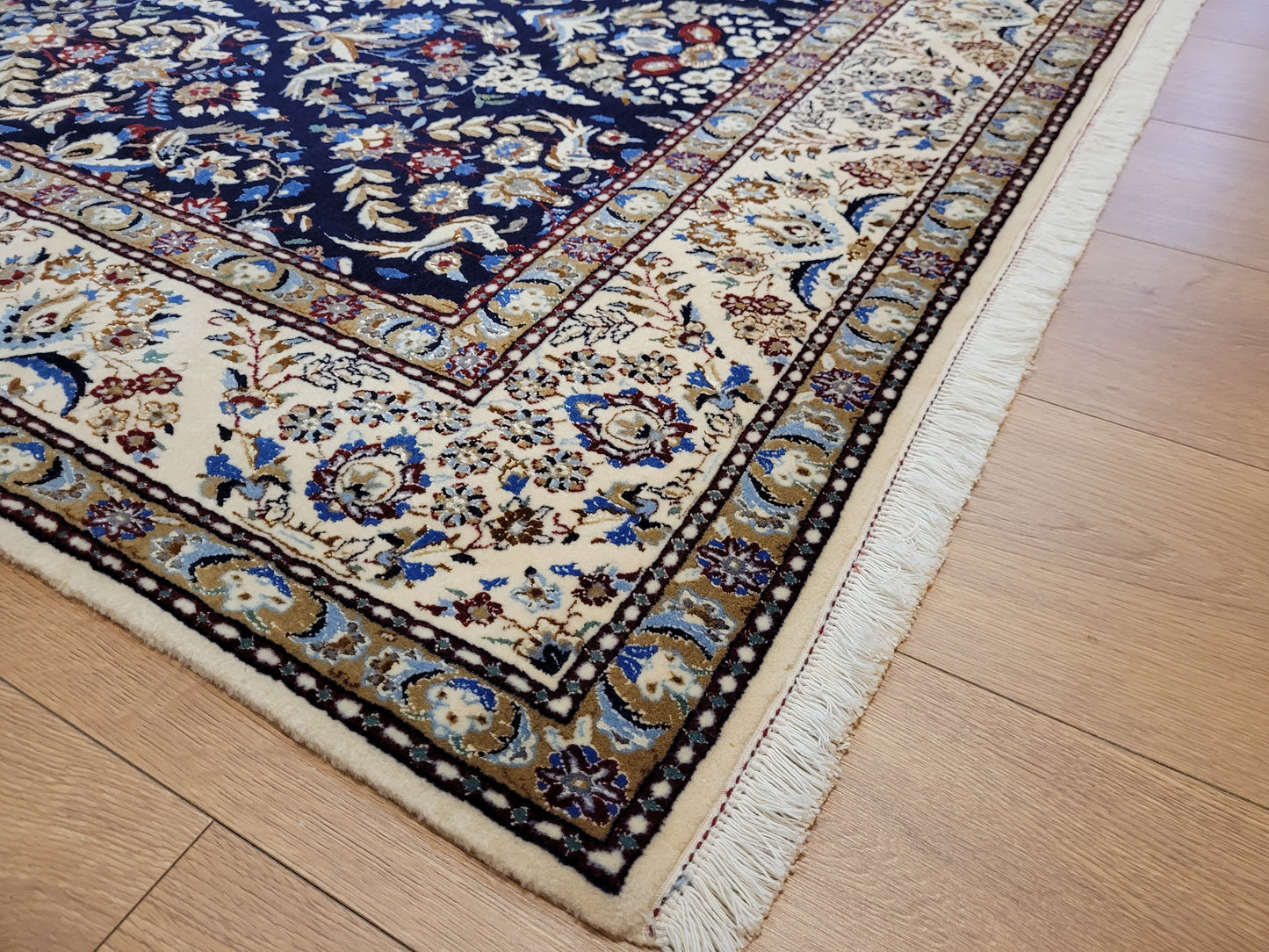 Nain Teppich Korkwolle mit Seide feine Handknüpfung