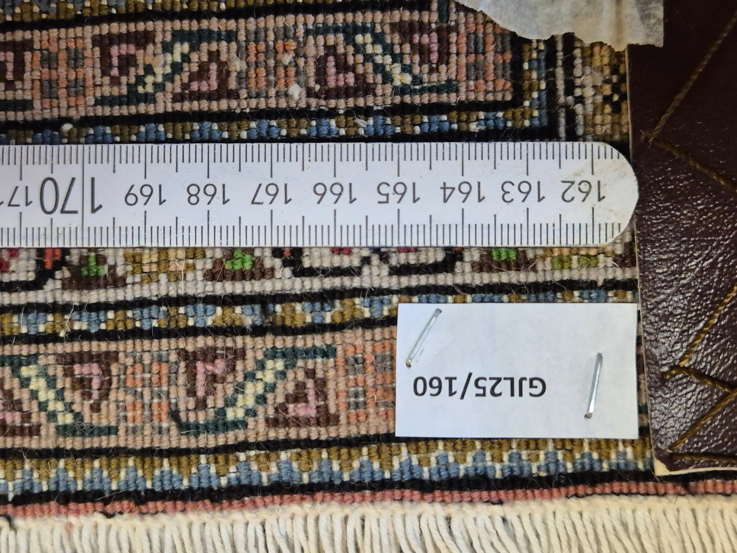 Täbriz Teppich Korkwolle mit Seide feine Knüpfung florales Medaillon