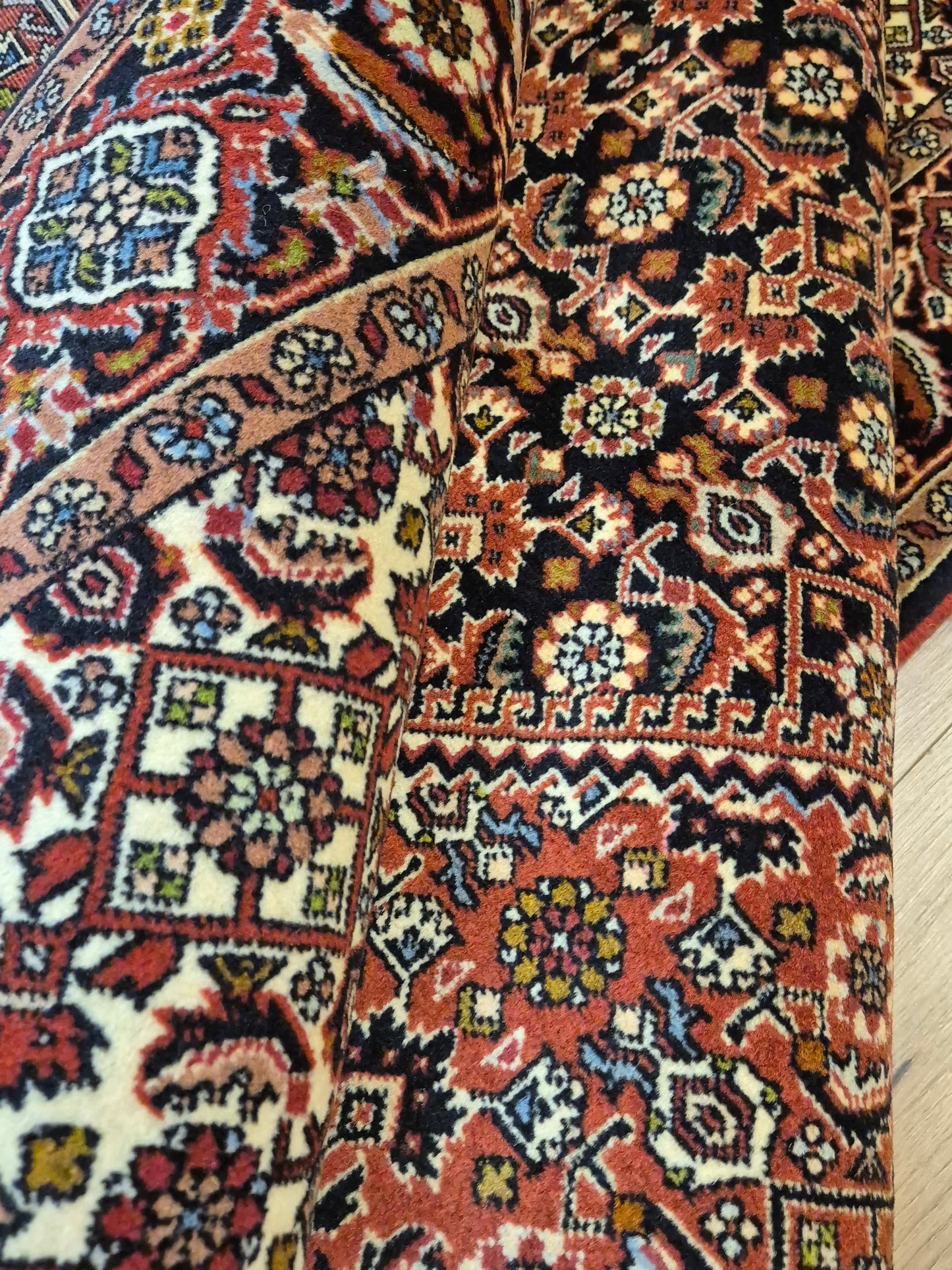 Bidjar Teppich Korkwolle Medaillon florales Design feine Knüpfung