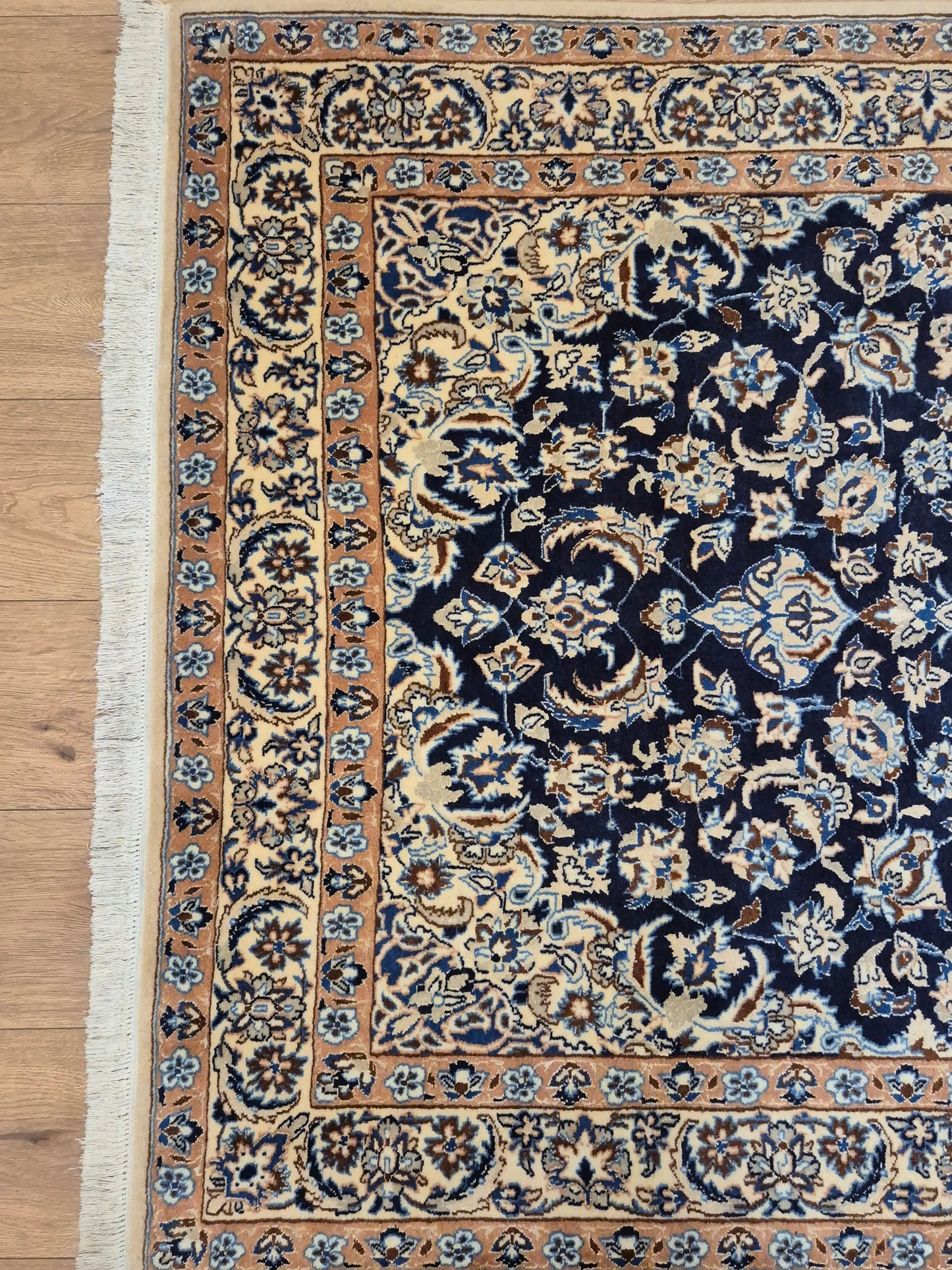 Nain Teppich Korkwolle Seide Medaillon florales Design feine Knüpfung