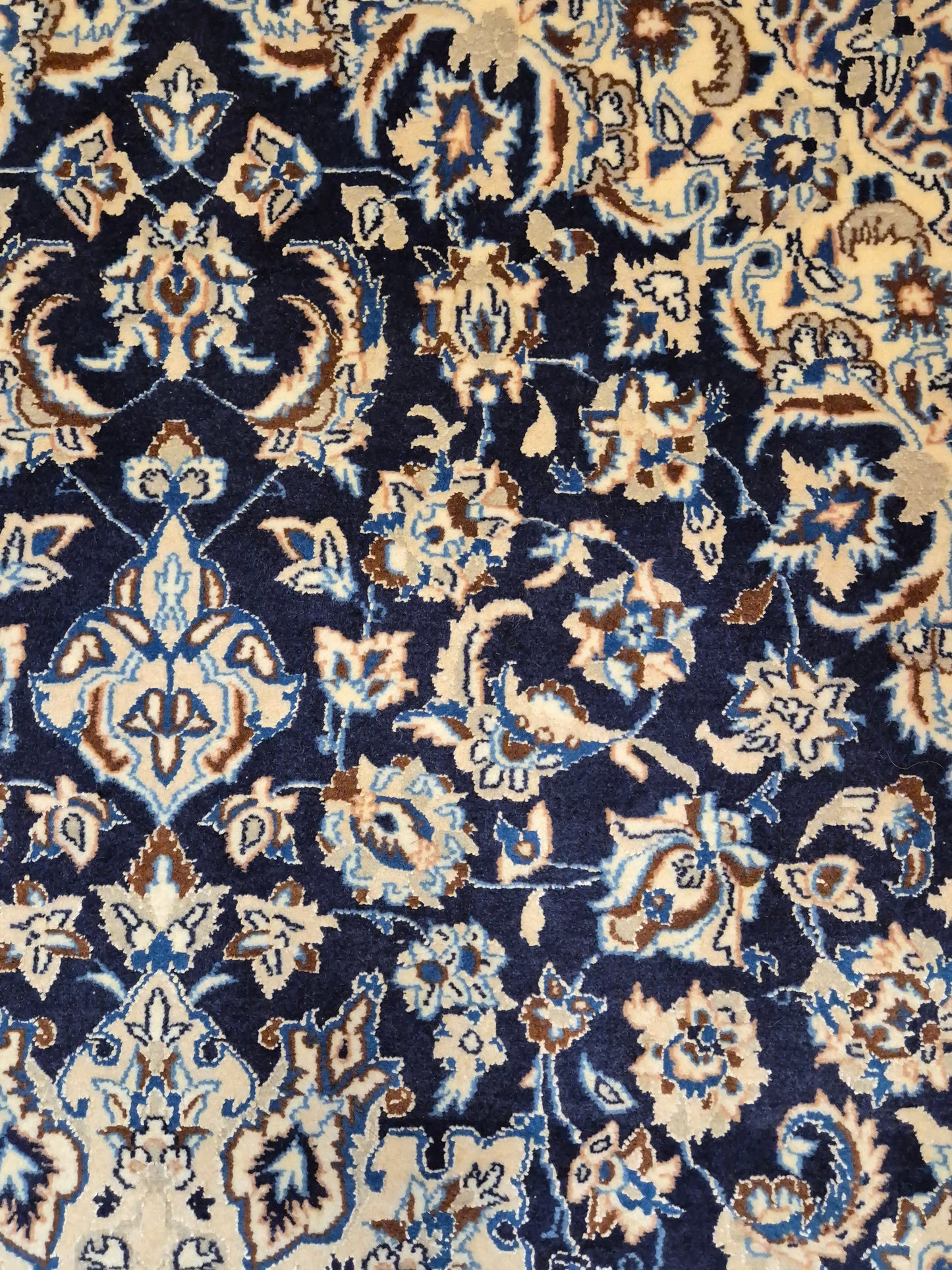 Nain Teppich Korkwolle Seide Medaillon florales Design feine Knüpfung