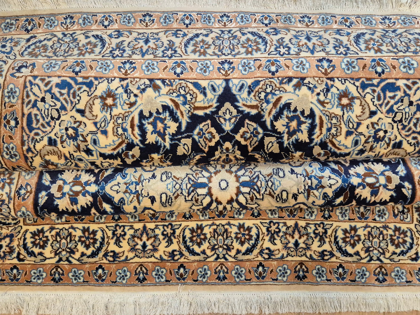 Nain Teppich Korkwolle Seide Medaillon florales Design feine Knüpfung