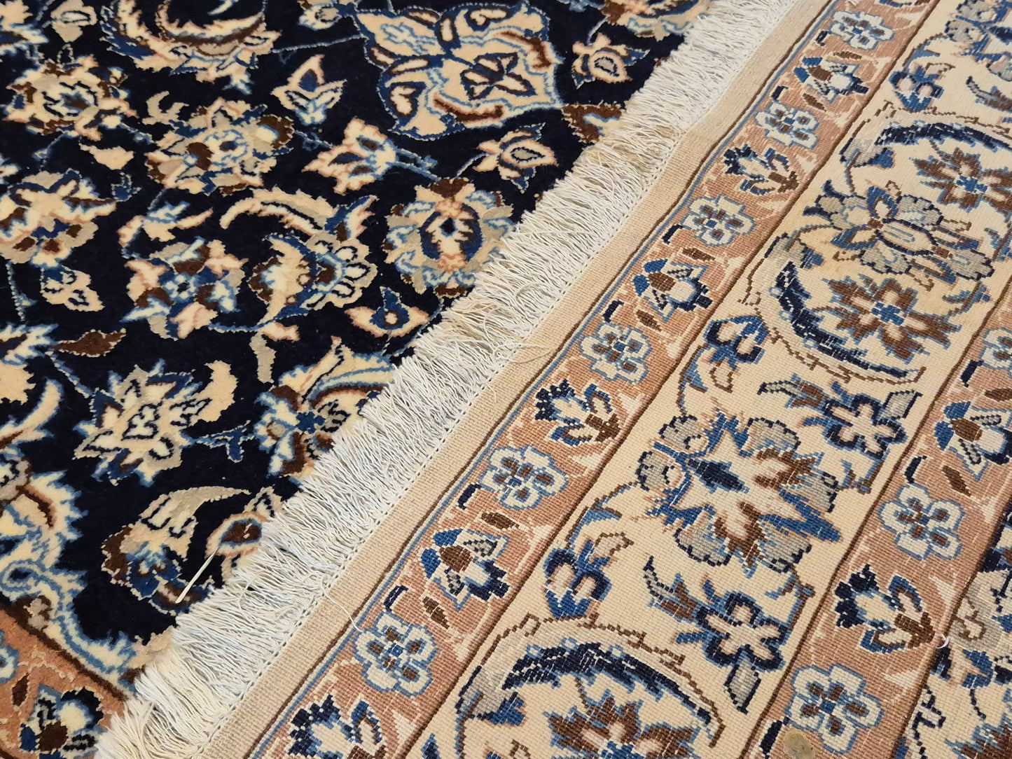 Nain Teppich Korkwolle Seide Medaillon florales Design feine Knüpfung