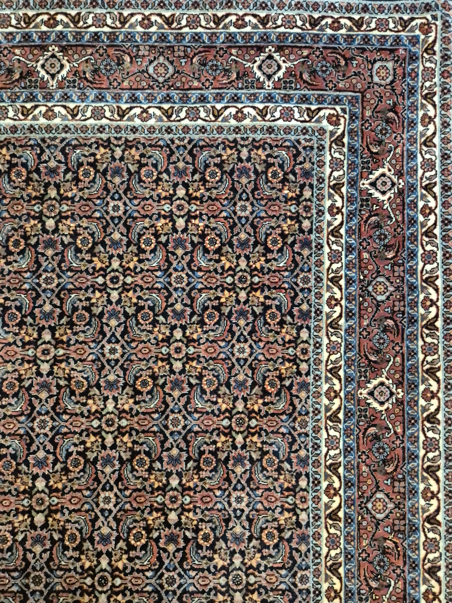 Bidjar Teppich Korkwolle Seide signiert florales Allover-Muster