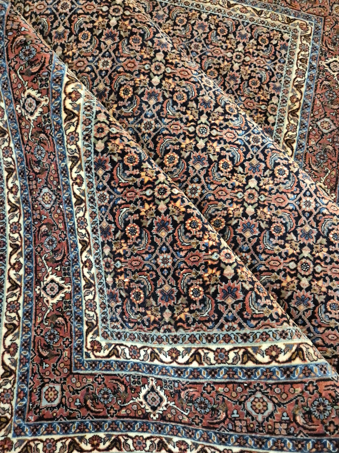 Bidjar Teppich Korkwolle Seide signiert florales Allover-Muster