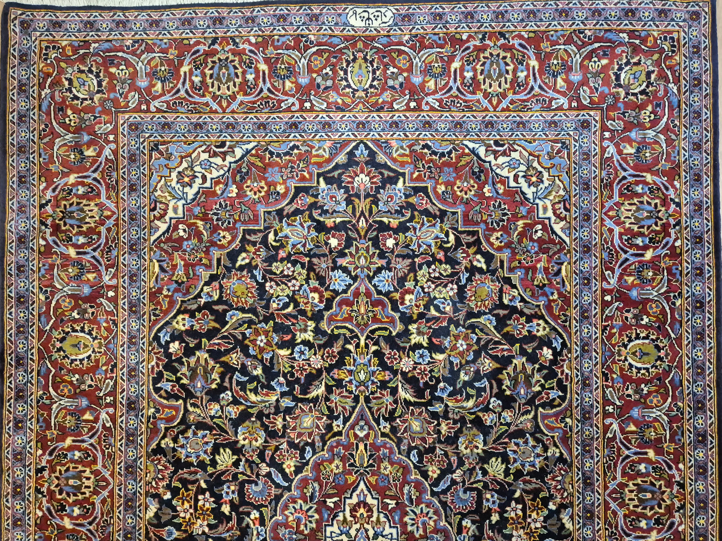 Keshan Teppich Korkwolle signiert Medaillon florales Design