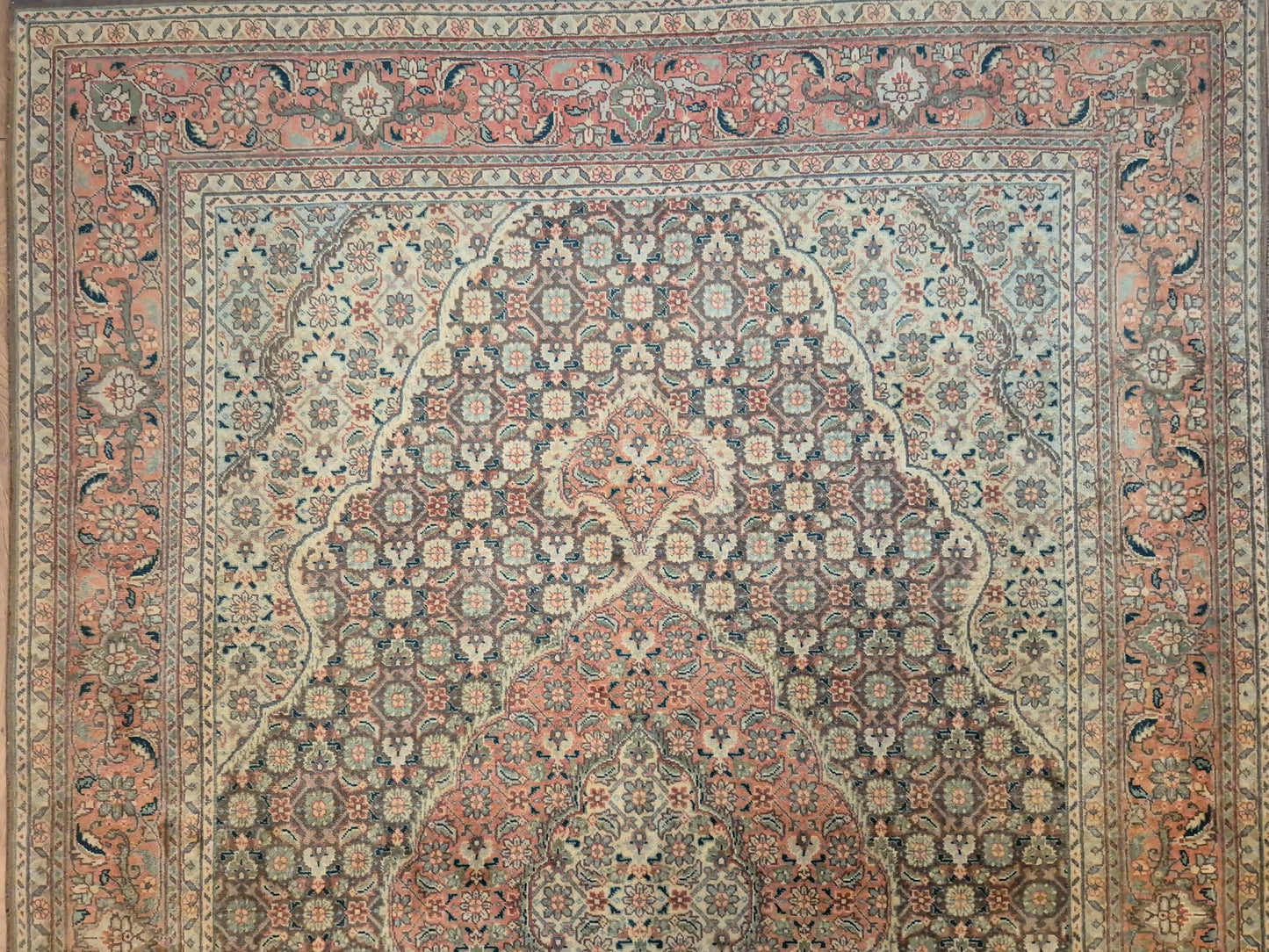 Täbriz Teppich Korkwolle Medaillon Mahi Muster feine Knüpfung