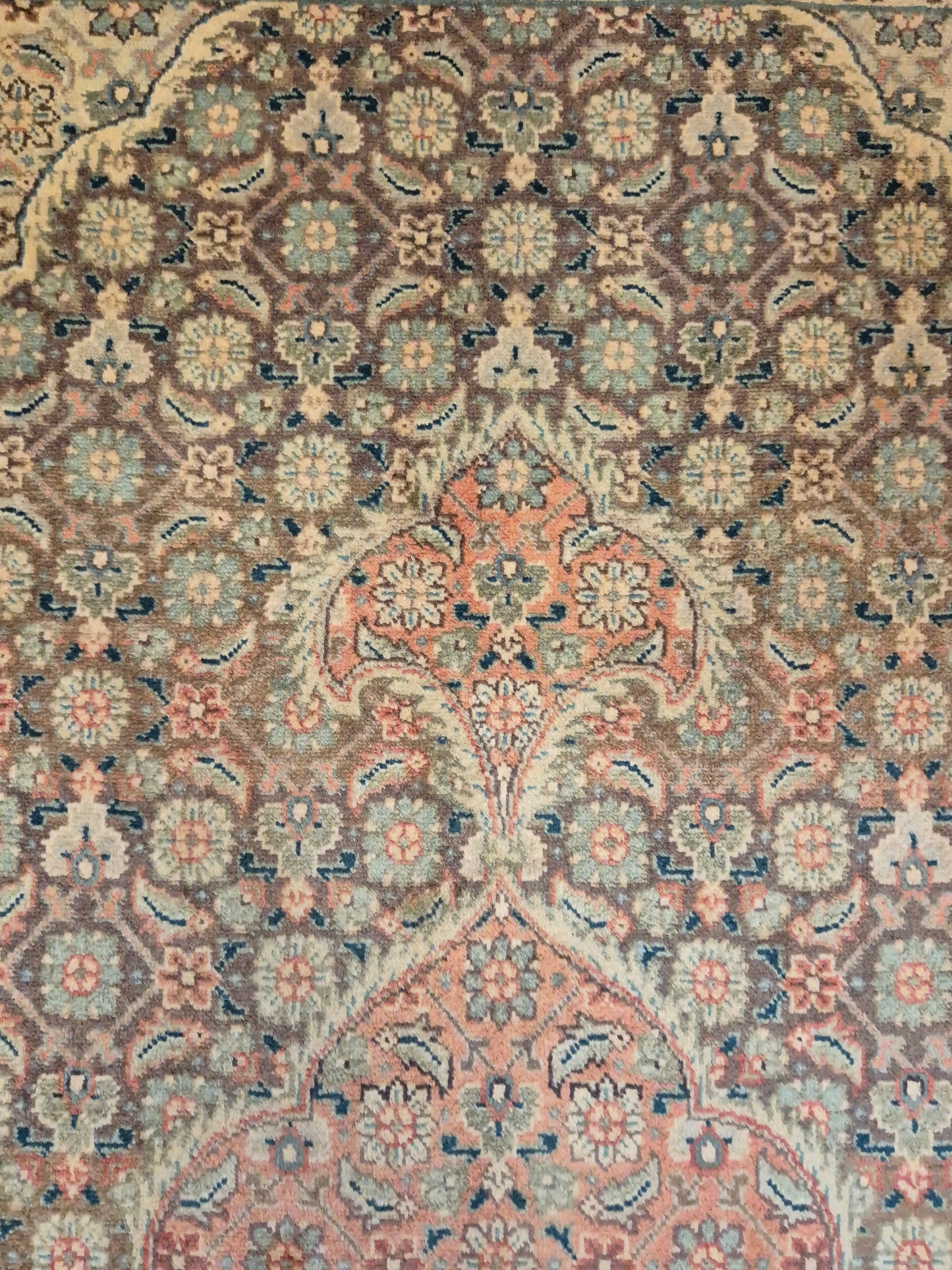 Täbriz Teppich Korkwolle Medaillon Mahi Muster feine Knüpfung