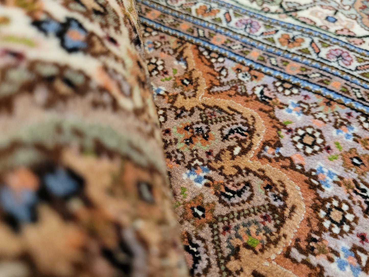 Täbriz Teppich Korkwolle mit Seide feine Knüpfung Medaillon Design