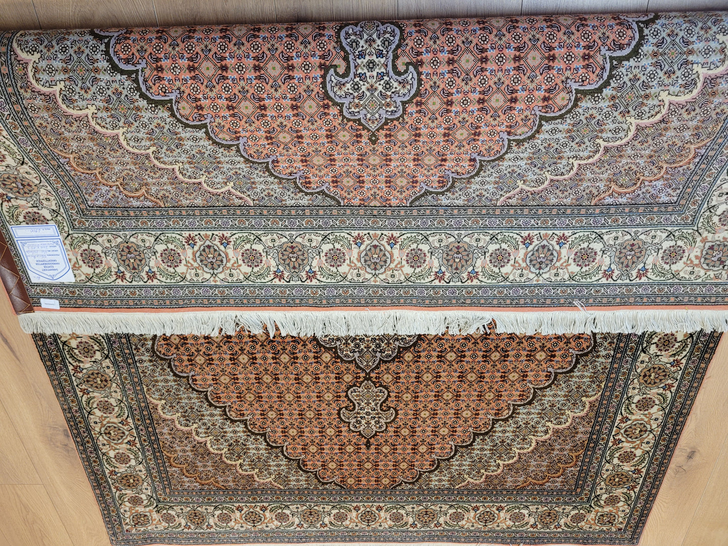 Täbriz Teppich Korkwolle mit Seide feine Knüpfung Medaillon Design