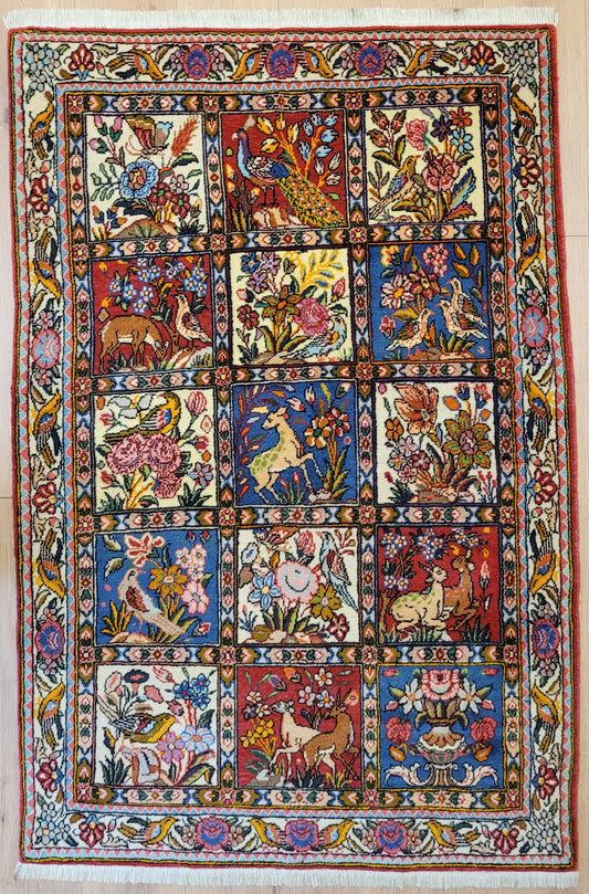 Bachtiar Teppich Wolle Gartenfelder Tiermotive fein geknüpft