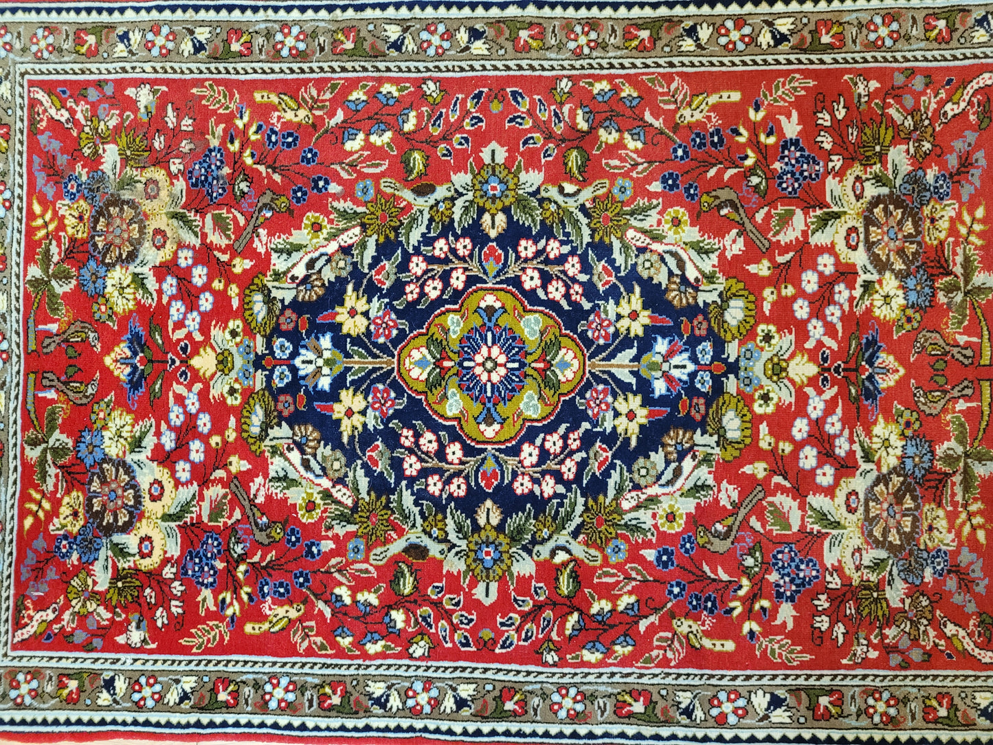 Ghom Teppich Korkwolle Medaillon floral fein geknüpft