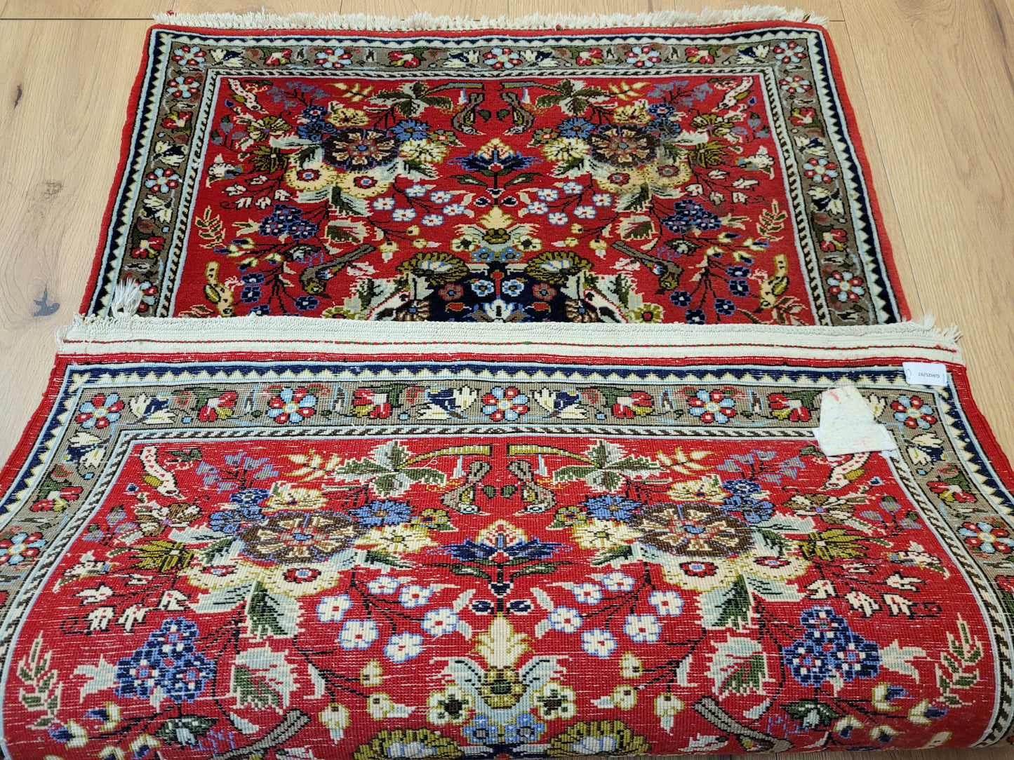 Ghom Teppich Korkwolle Medaillon floral fein geknüpft